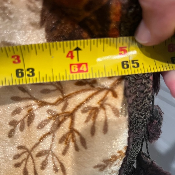 Vintage brown tasseled velour pheasant oval table cloth. So retro! - Picture 7 of 7